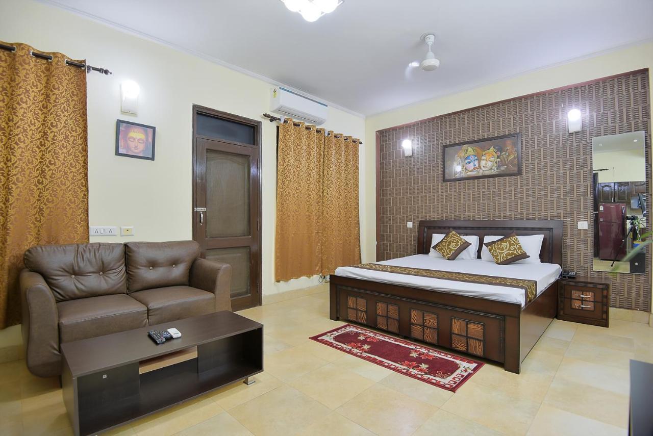 Studio Serviced Apartments Near Fortis Hospital Gurgaon Exterior foto